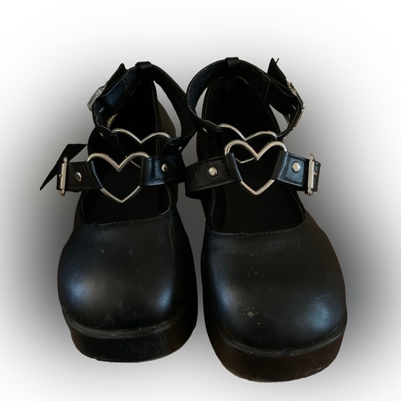 Mary Jane Crybaby Heart Buckle Lolita Doll Platforms GUC size 6.5 - Picture 3 of 7